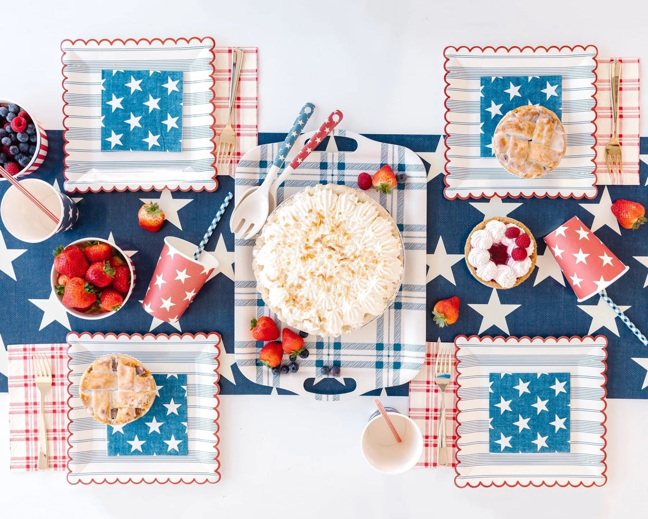 Best Fourth of July Party Decor Ideas by Momo Party