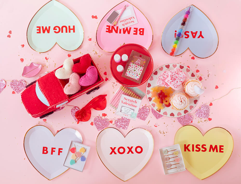 Valentine's Day Decoration Idea Conversation Hearts Backdrop Tutorial by Momo Party Tablescape