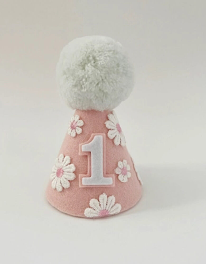 Daisy Applique felt first birthday hat for girls from momoparty.com. Covered with daisy applique throughout the whole hat, this birthday hat adds the perfect touch of cuteness to any party outfit. A must-have for your little girl's first big day. It's perfect for your little girl's "Wild One" daisy themed first birthday or "Groovy One" retro inspired first birthday celebration!
