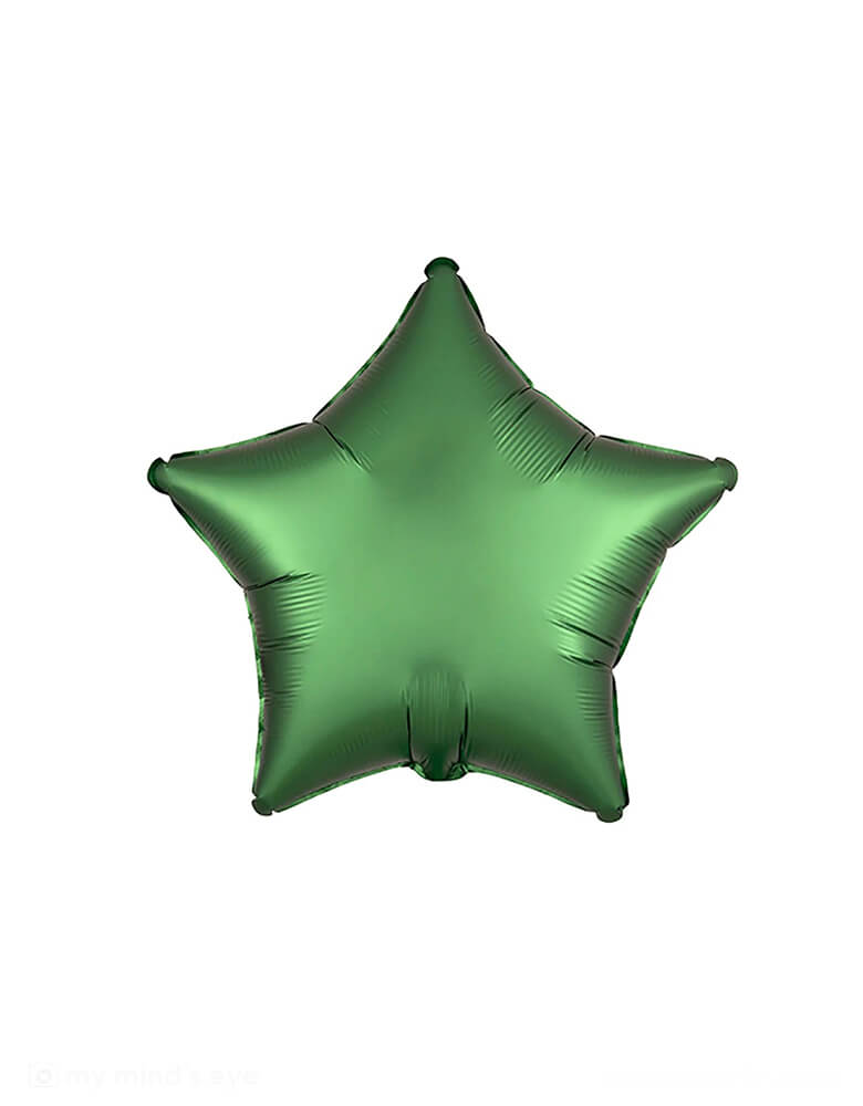 Momo Party's 19" Junior Emerald Star Shaped Satin Luxe Foil Balloon by Anagram Balloons. Add this luxurious satin emerald star foil balloon to your celebration. It works great for the Holiday season! This balloon includes a self-sealing valve, preventing the gas from escaping after it's inflated. The balloon can be inflated with helium to float or with a balloon air inflator. 