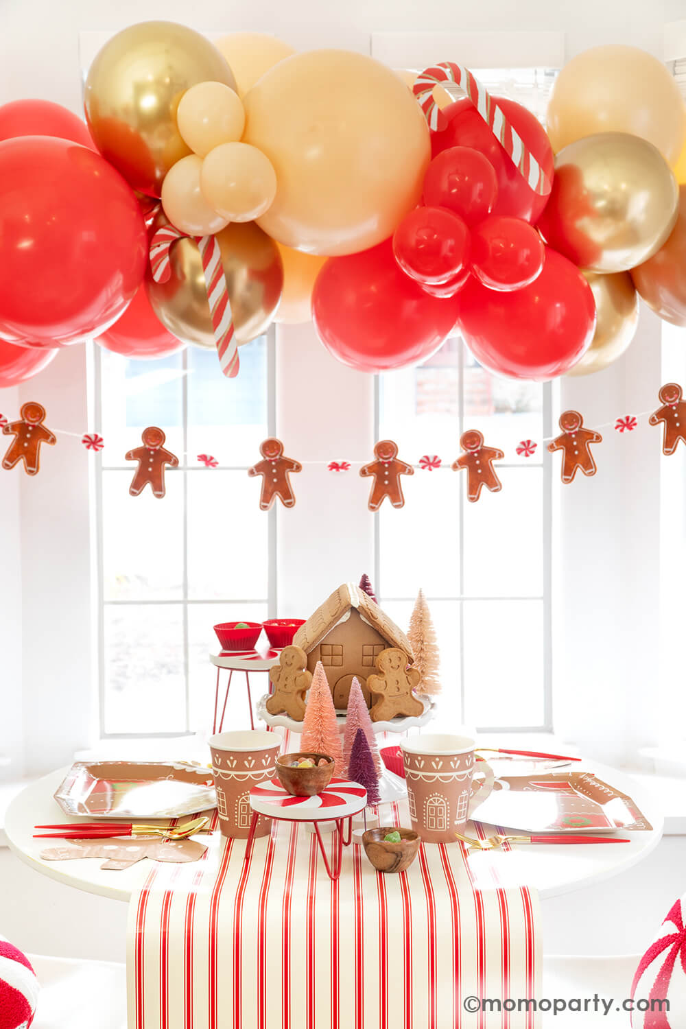 Puffy Felt Gingerbread and Candy Banner