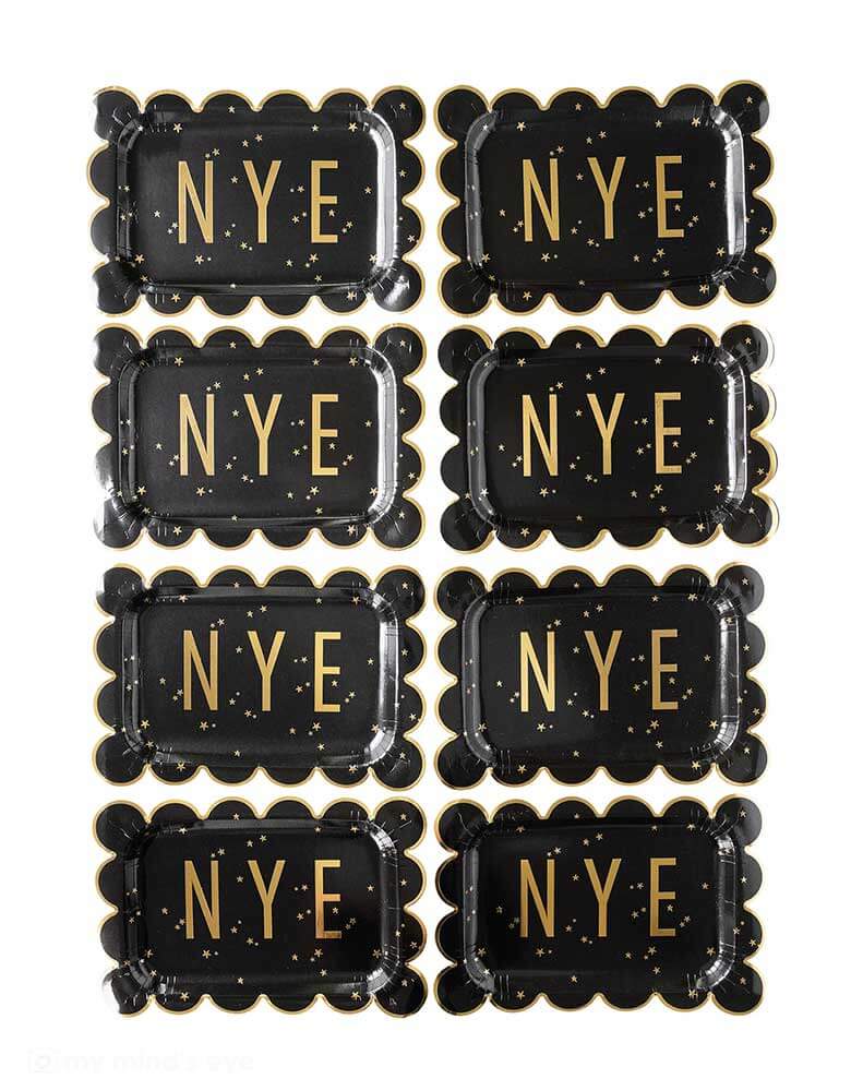 Momo Party's 10" NYE new year scalloped plates by My Mind's Eye. Comes in a set of 8 plates, with the scallop edge in gold foil and NYE with shimmering stars across the plates, these festive large plates are perfect to bring all the glitz and glam to your new year eve countdown party!
