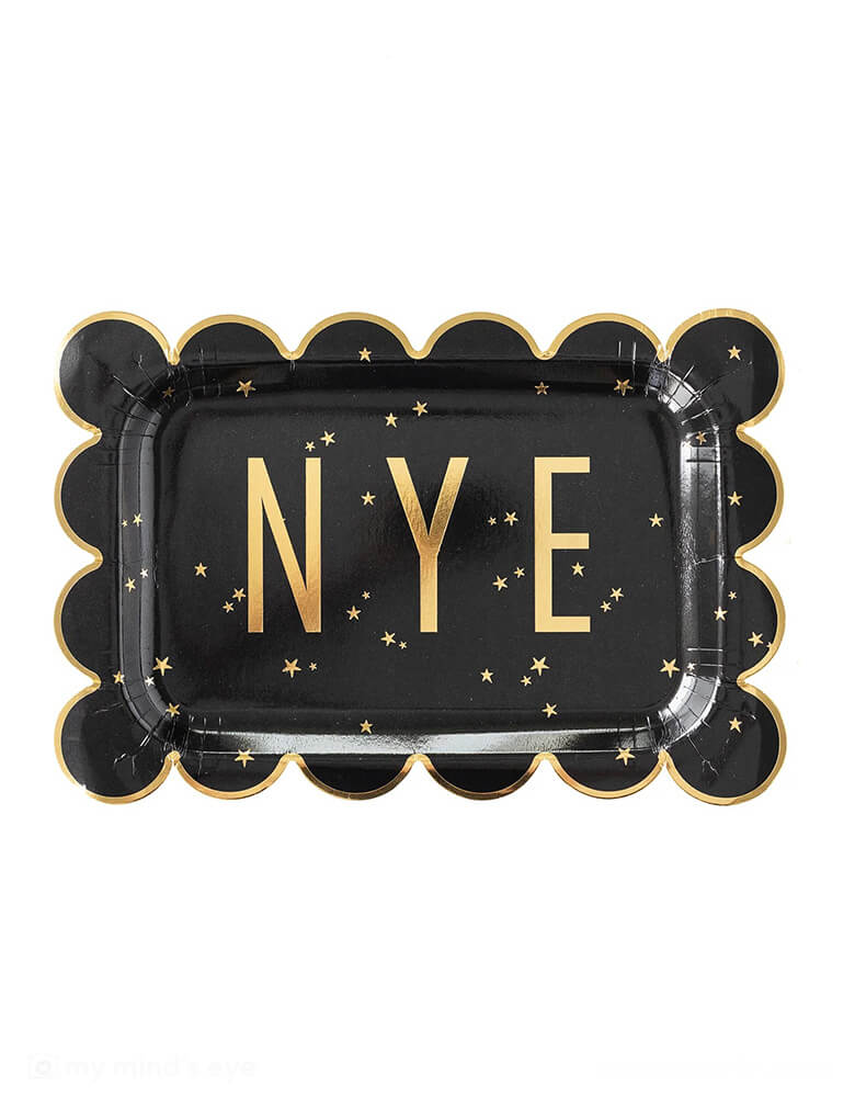 Momo Party's 10" NYE new year scalloped plates by My Mind's Eye. With the scallop edge in gold foil and NYE with shimmering stars across the plates, these festive large plates are perfect to bring all the glitz and glam to your new year eve countdown party!