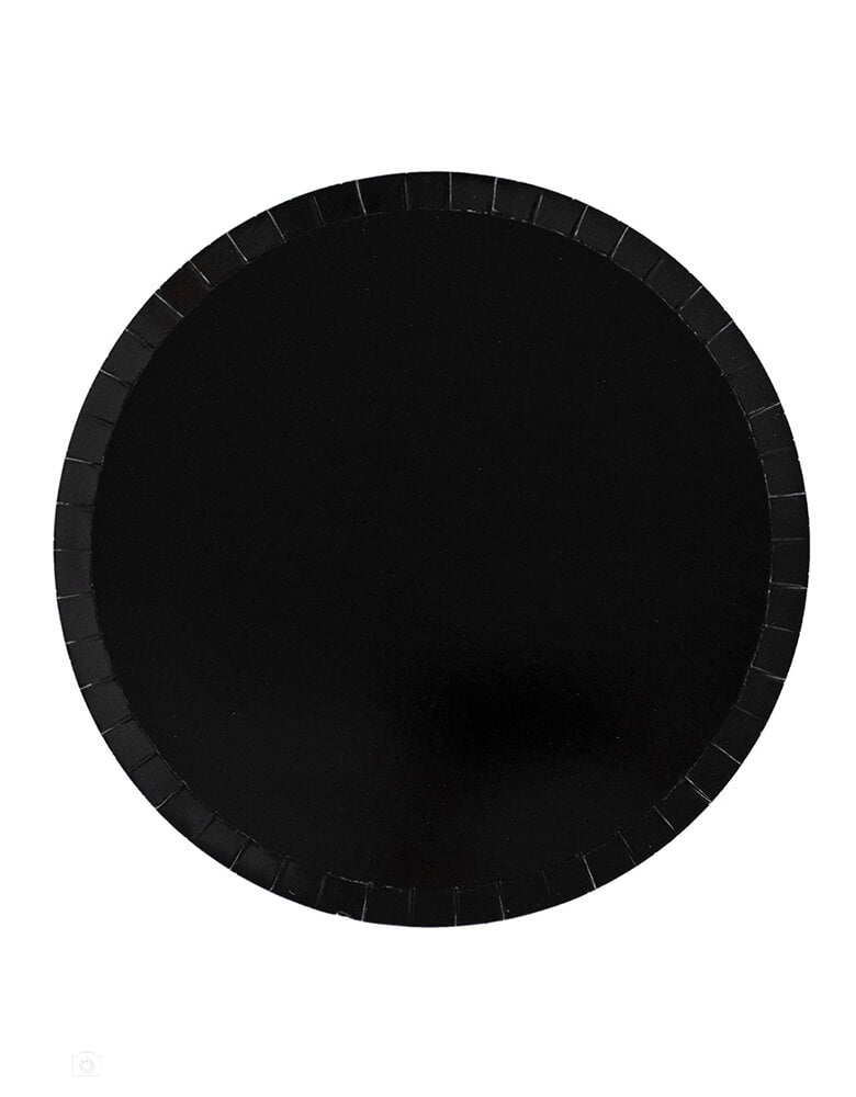 Momo Party's Onyx Black Dinner Plates by Jollity & co. Featuring delicate low profile rim with a flat base, This 10 inches round Dinner plates in Black, perfect for mix and match for everyday celebration occasions!