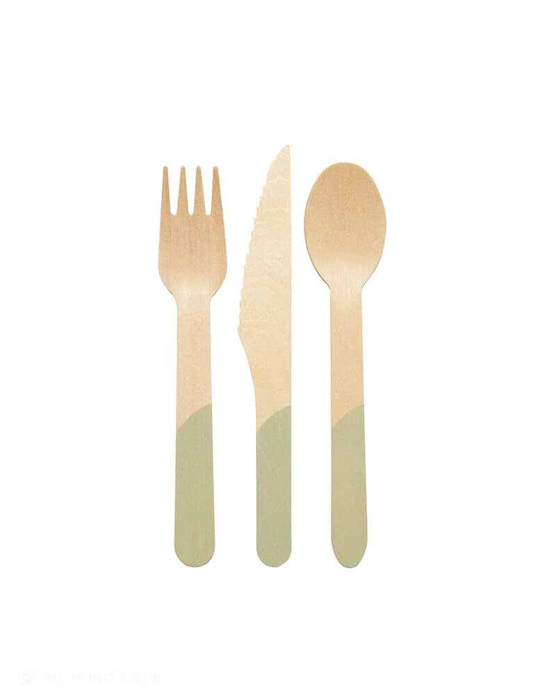 Momo Party's 6.25" Sage Wooden Cutlery Set. Comes in a set of 8 cutlery set, these utensils are perfect for a gender neutral baby shower, boy's birthday party or a safari, jungle, dinosaur themed birthday party.