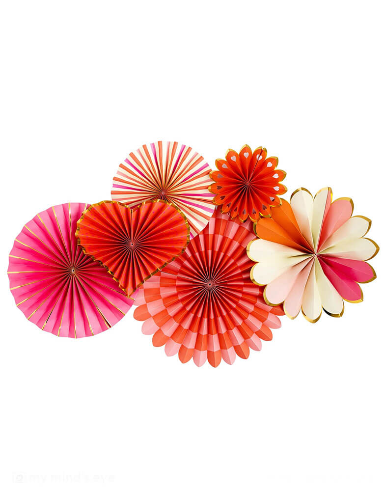Momo Party's Heart You Paper Fan Set by My Mind's Eye. Featuring 6 assorted paper fans in round and heart shaped paper fan, this fan set is a perfect addition to your everyday heart decor or to decorate the goodies table at your next party.