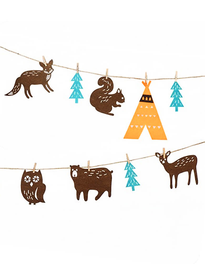 Momo Party Woodland Felt Garland. this Decorative banner Includes 5 animal, 3 tree, 1 teepee pennants. the individual felt features one teepee, five animals, and three trees design. With mini wood clothespins, this set is easy to put together and creates a lovely charm to your woodland celebration. Perfect for baby shower, birthday party and seasonal decorations!