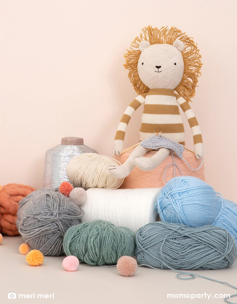 Angus Lion Small Toy