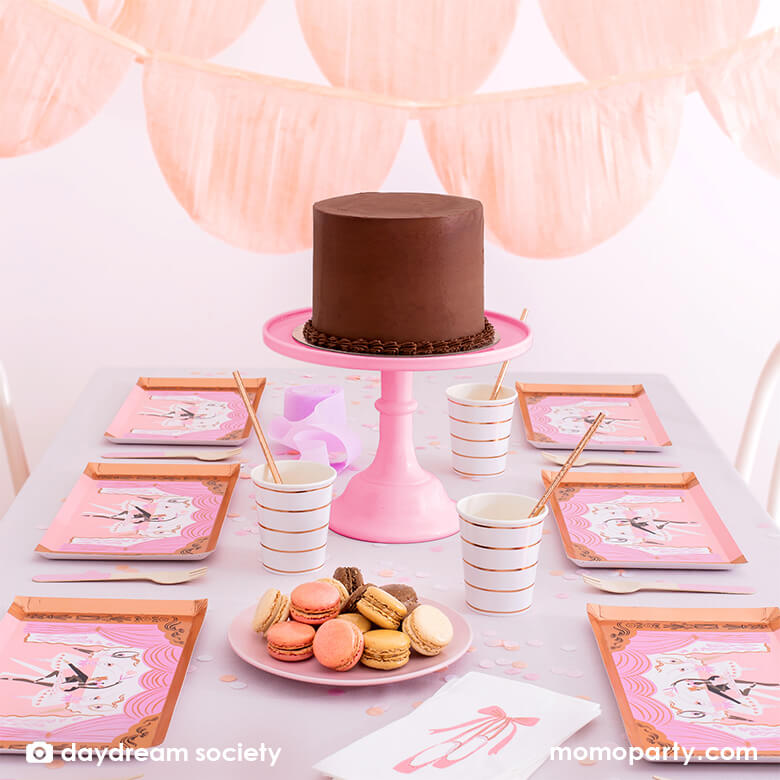 Pirouette Large Plates (Set of 8)