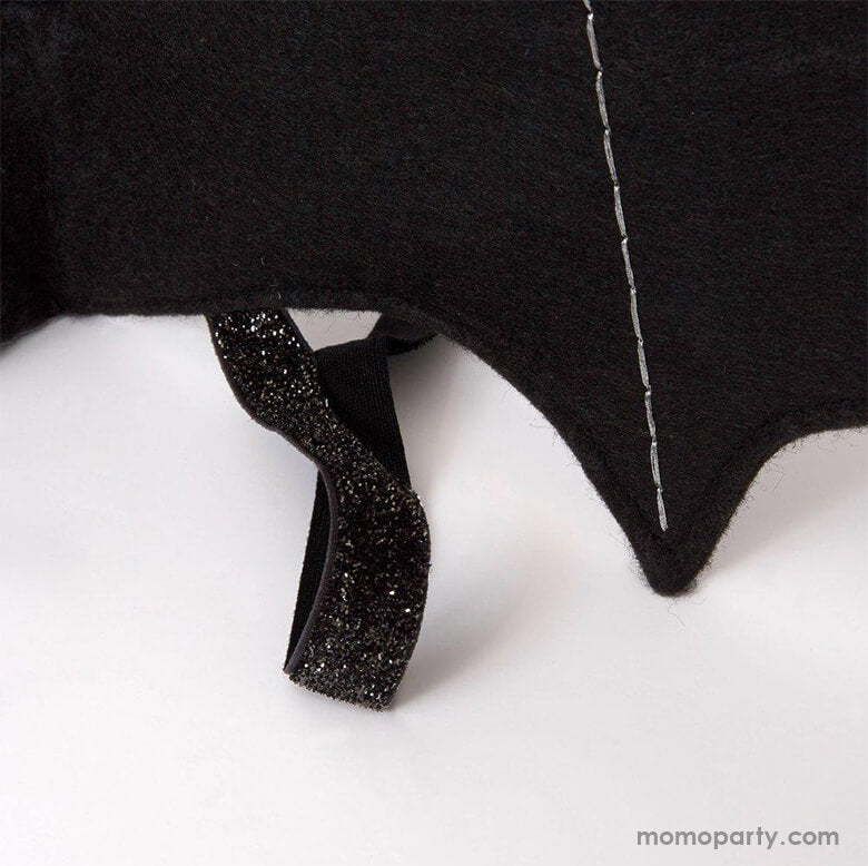 Black felt bat wings Close up details of Meri Meri - Bat Wings Costume with black glitter strap, is spook-tacular for little ones to glide around in this Halloween