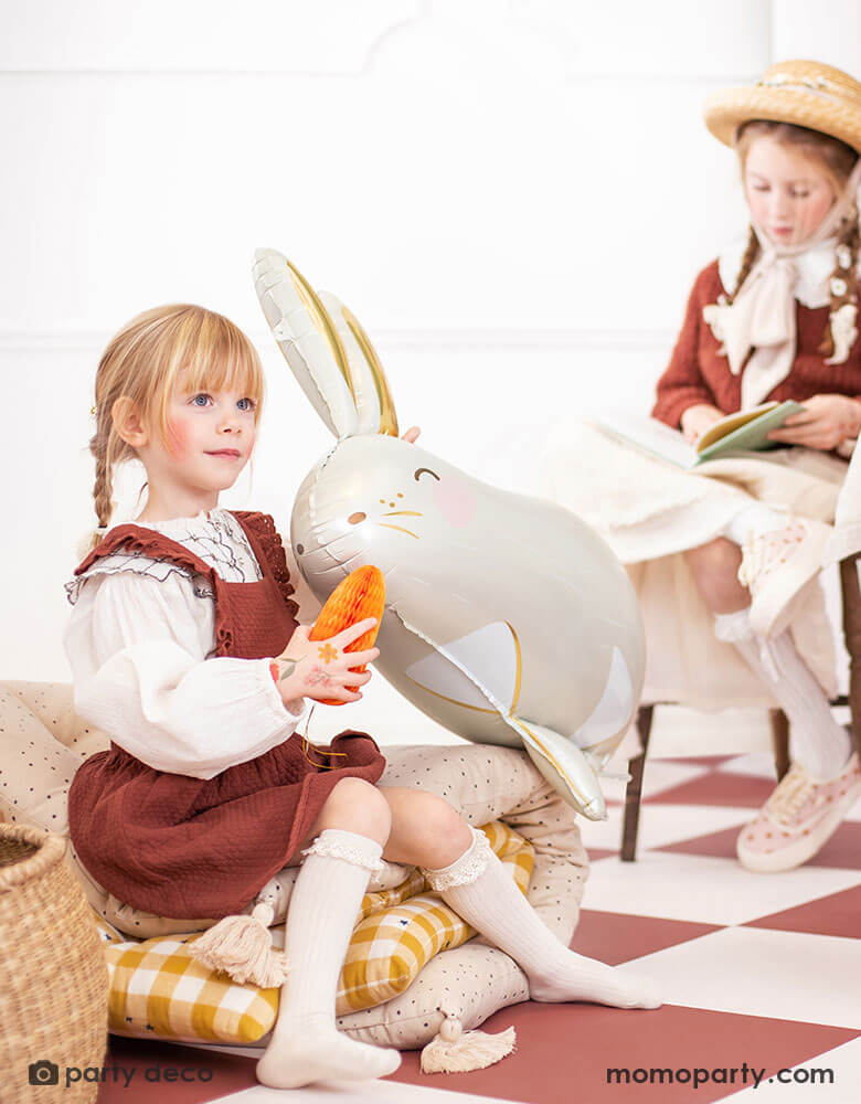 Honeycomb Carrot Decoration