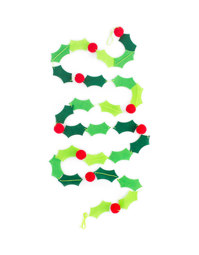 My Minds Eye Holly And Berries Felt Banner. with 26 Holly leaves and 10 felt balls, pre-strung. This felt holly and berries banner makes any space or Christmas gathering just a little more cozy. Perfect to line the food table at your Christmas party. Adorn your Christmas tree with this festive felt garland.