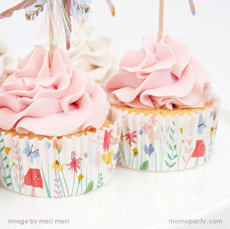 Close up details of Meri Meri Fairy Cupcake wrapper, With beautiful fairy and flower illustration, these coordinating cupcake cases is simply darling and elegant for your little fairy. It's perfect for a spring celebration! Garden themed party, tea party, mother's day