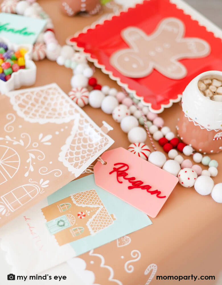 Gingerbread Scalloped Guest Napkins (Set of 24)