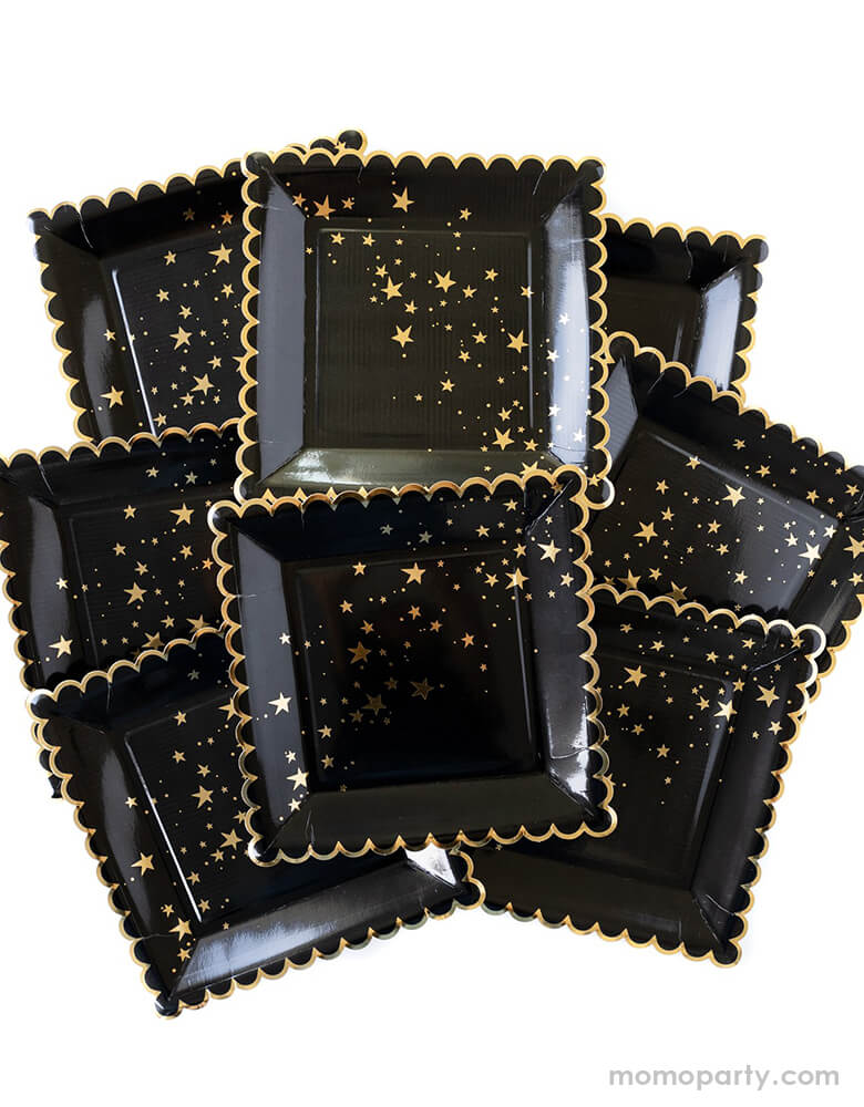 My Mind's Eye - TUX840 - GOLD STARS BLACK SCALLOPED 9" PLATES. Pack of 8
