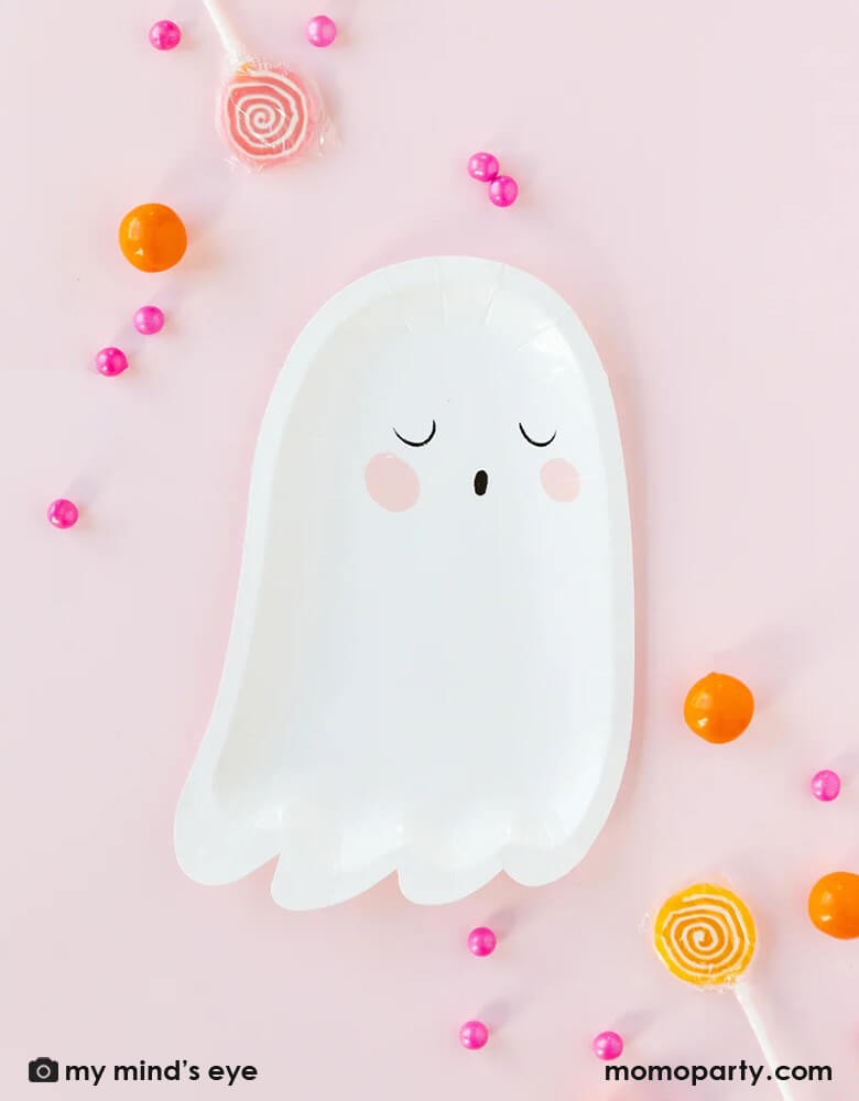My Mind's Eye trick or treat ghost shaped plates, With their fun shaped ghoulish details these party plates are sure to keep your guests haunting your treat table all night!