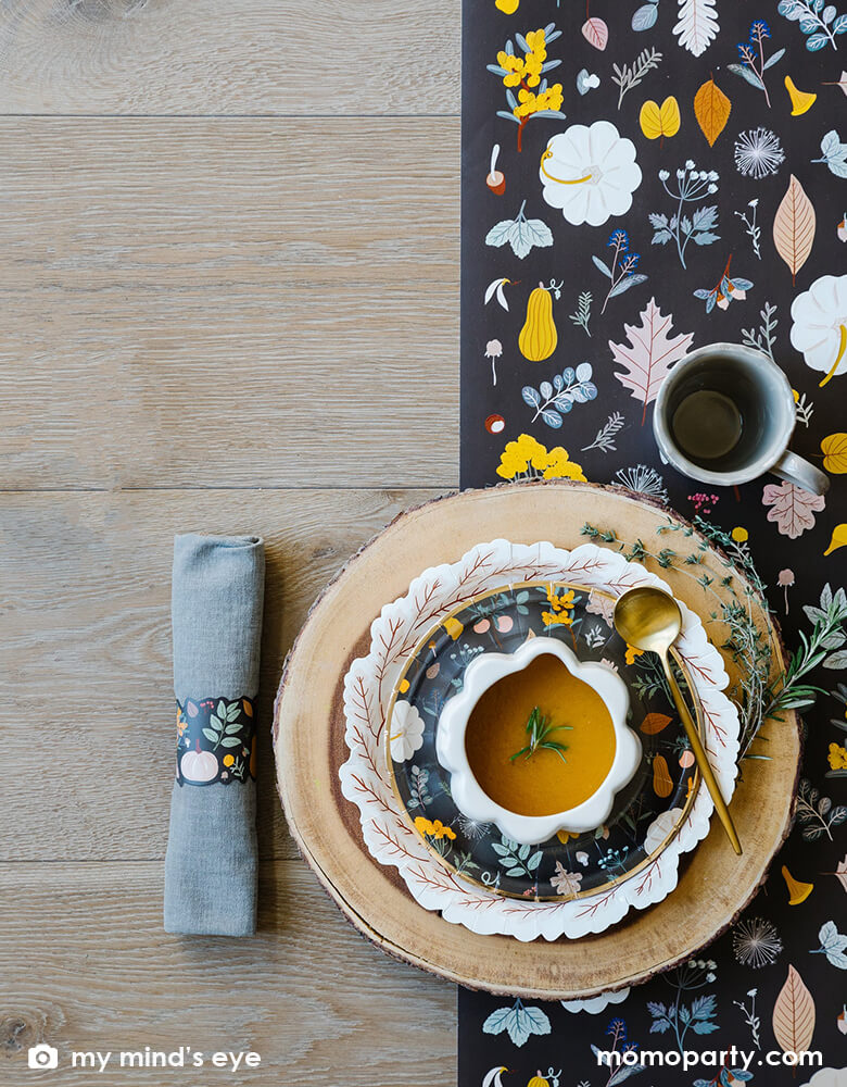 Harvest Leaves Wreath Shaped Plates (Set of 8)