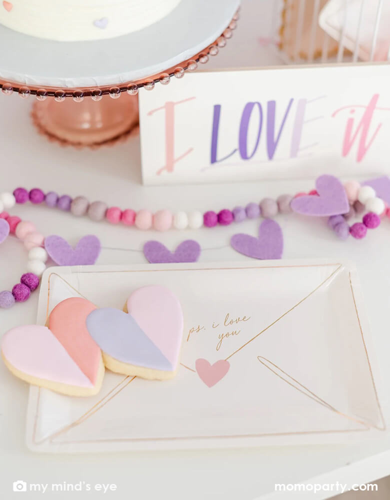 Valentine Love Notes Plates (Set of 8)