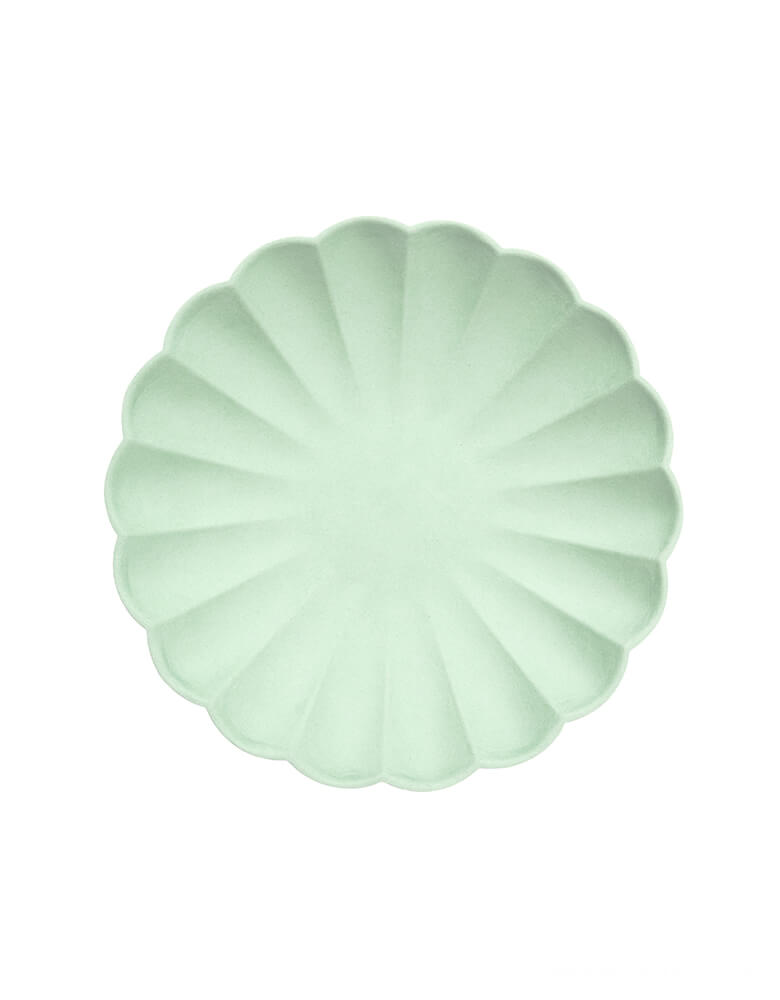 Meri Meri Pale Green Simply Eco Small Plates. Pack of 8, made from natural materials. Crafted from pulp made from bamboo, wood fiber and sugarcane which is then dyed using water-based inks. They have a beautiful molded design with a stylish scalloped edge.