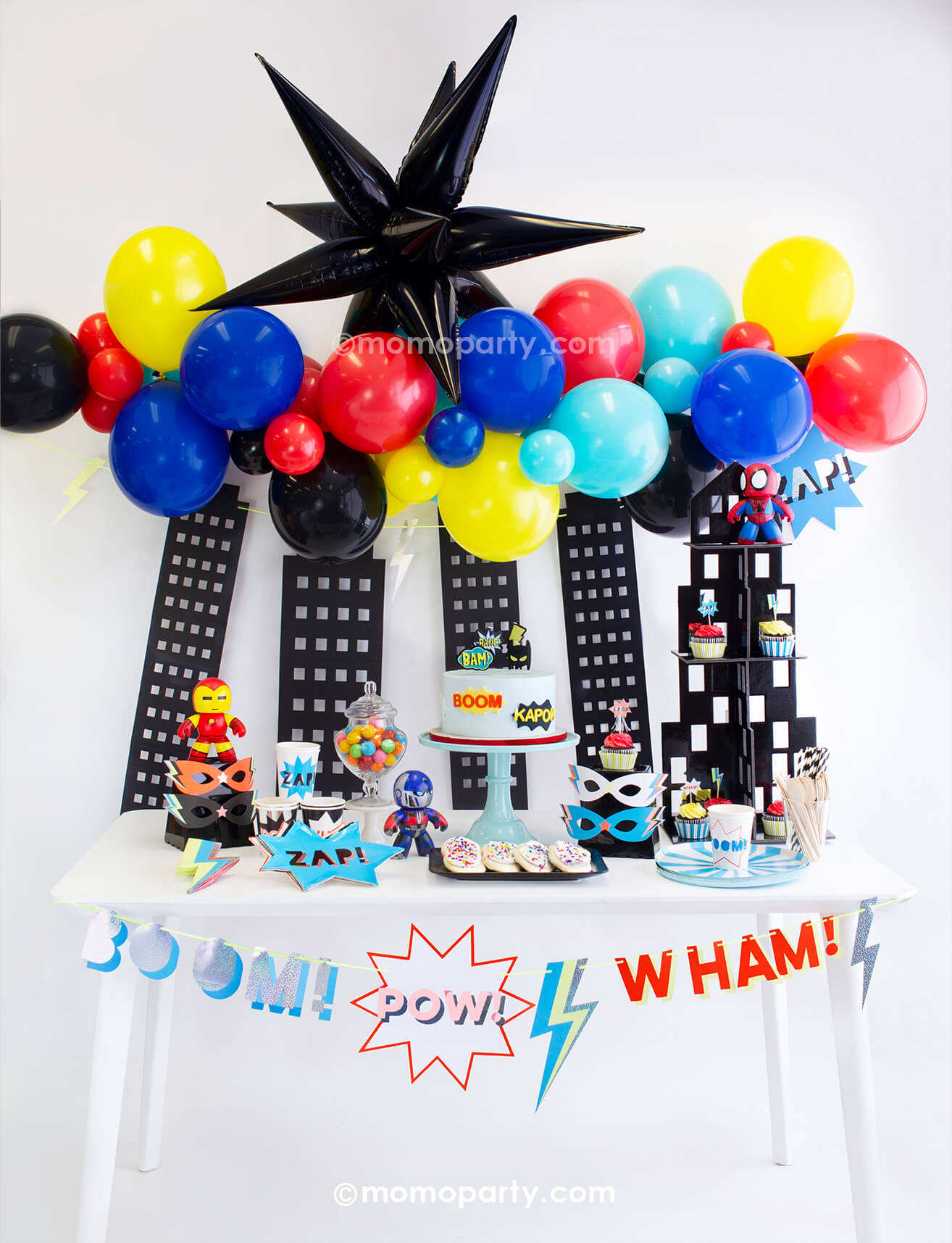 Jumbo 12 Point Black Starburst Foil Balloon