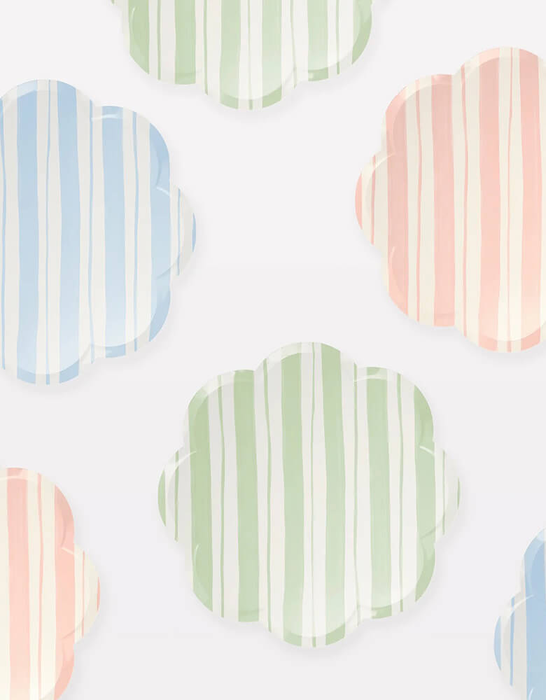 Momo Party's 8.5 x 8.5 inches ticking stripe side plates by Meri Meri, comes in a set of 8 in 3 colors of dusty pink, blue and dusty mint, these plates are reminiscent of sun loungers, perfect to add a summery feel to any party. Not only are they practical, but they are an effective way to decorate your table too.
