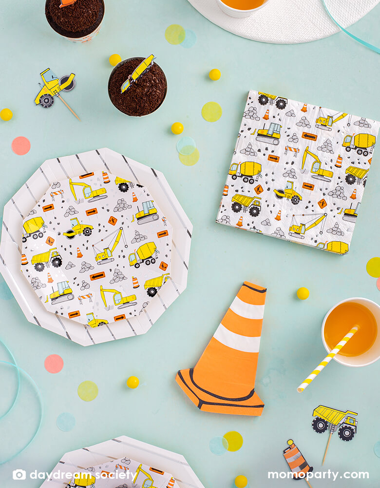 Construction Cone Small Napkins (Set of 16)