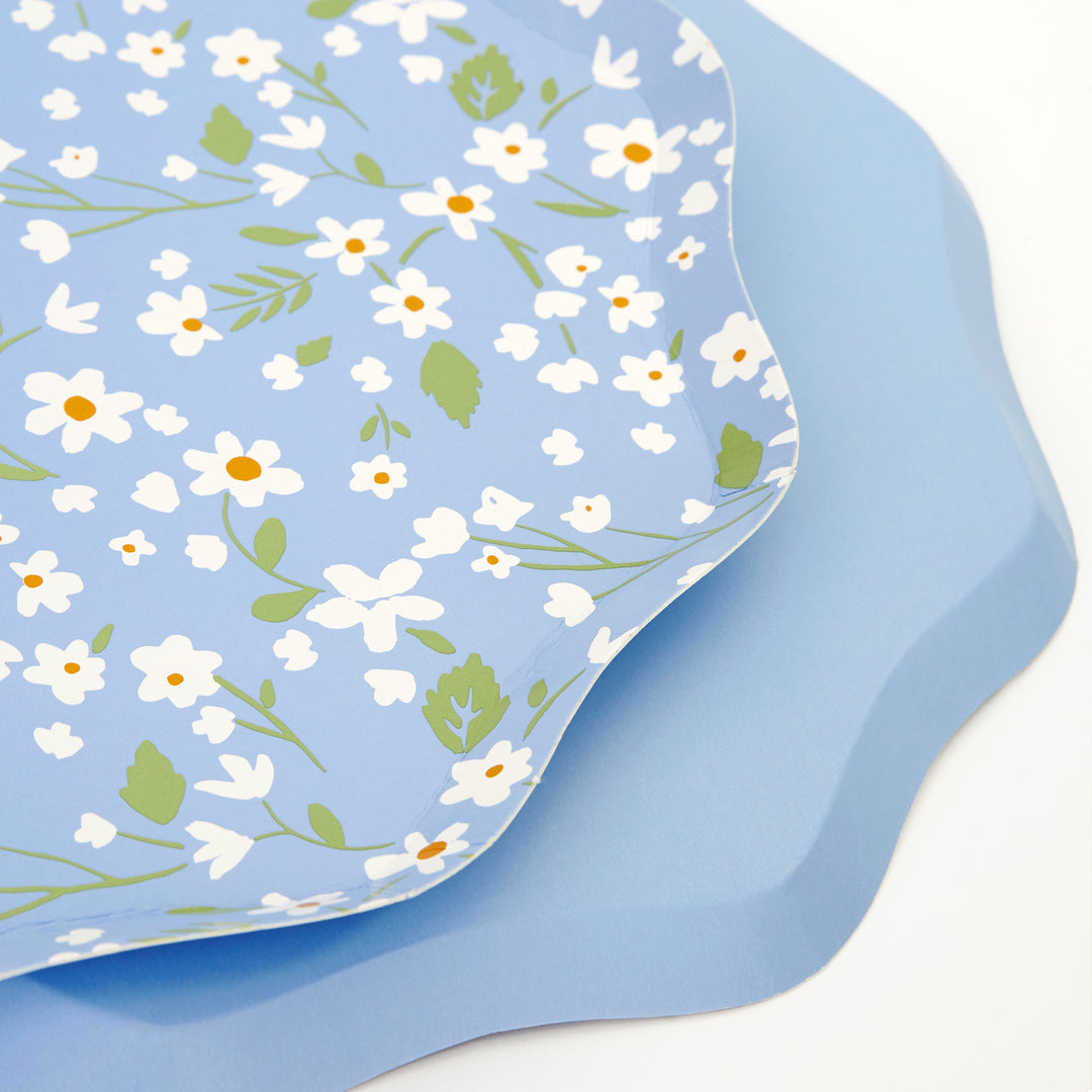 Ditsy Floral Side Plates (Set of 12)