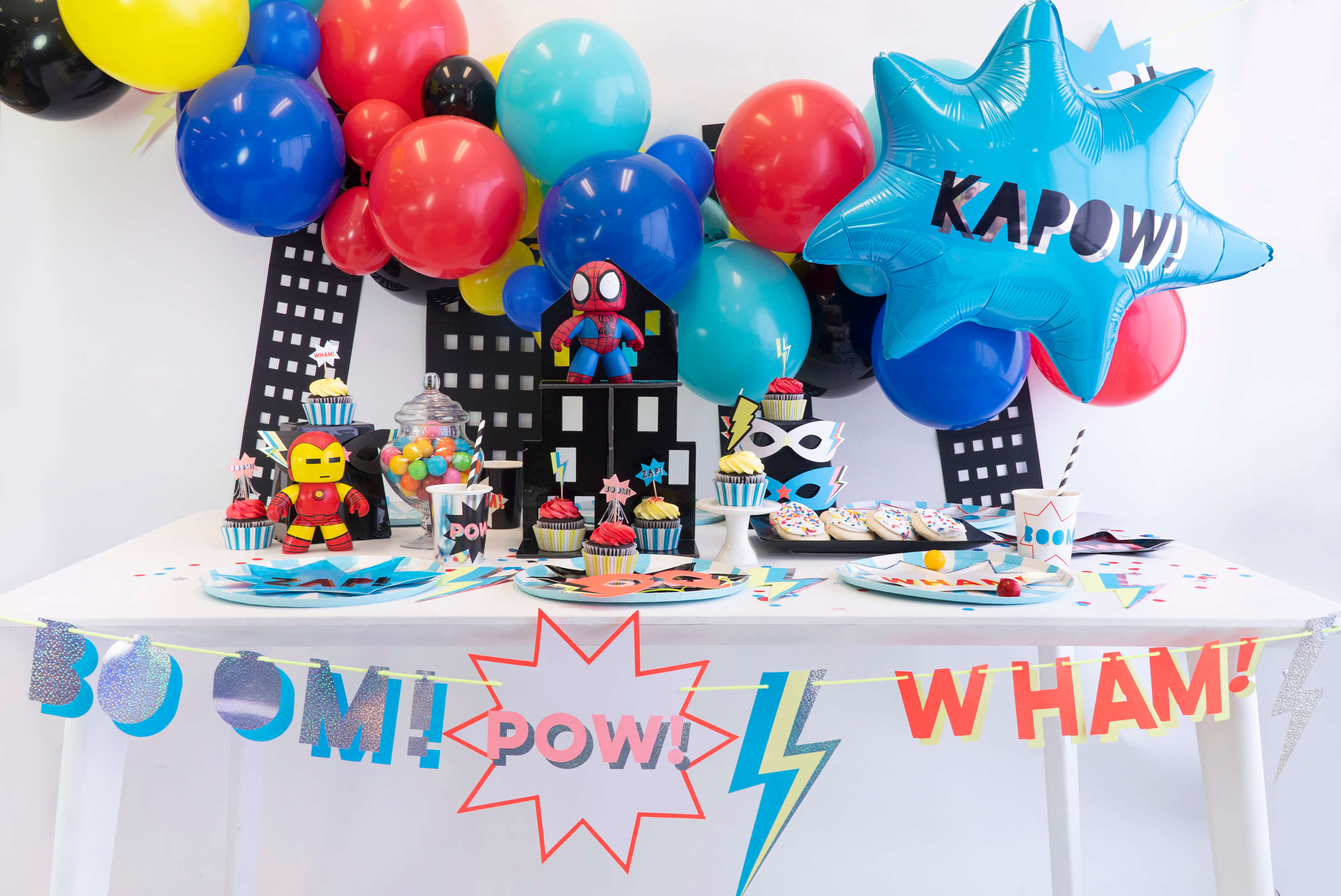 Kids Superhero Birthday Party Tablescape by Momo Party