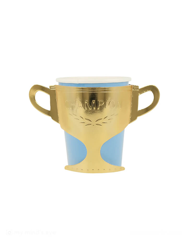Momo Party's 9oz Champions paper cups in 8 different colors by Meri Meri. Comes in a set of 8 paper cups, these amazing cups are with shiny gold foil details. They're perfect to fill with drinks, snacks or party favors. They're perfect for horse parties, race car party or sports party or if you're holding a party to watch horse racing or dressage.
