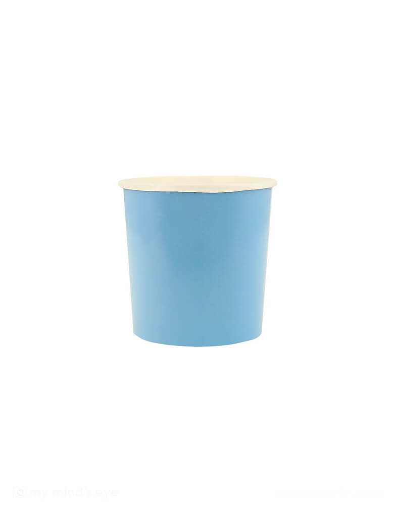 Momo Party's 9oz cornflower blue tumbler cups by Meri Meri. Comes in a set of 8 paper cups, They're perfect for a baby shower, birthday party or any celebration where you want a calming color palette. The cups are part of our stylish new take on mix and match tableware.