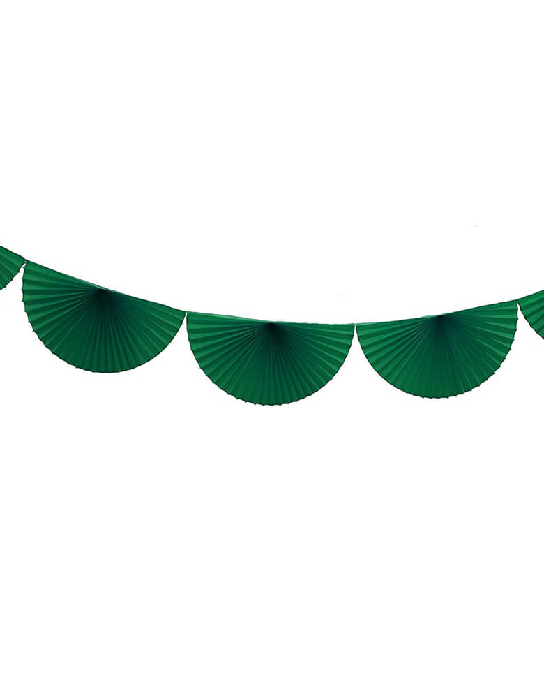 Momo Party's 7 ft dark green tissue bunting garland by Devra Partry. Each garland measures 7 feet long, with 5 connected scallops. Each ‘fan’ measures 17" wide x 11" tall.  The pretty color of green is great for a St. Patrick's Day celebration, dinosaur, jungle, insect or any green themed parties!