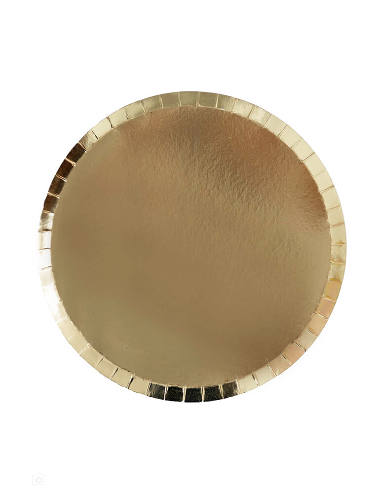 Momo Party's Gold Dessert Plates by Jollity & co. Featuring delicate low profile rim with a flat base, This 8 inches round dessert plates in gold, perfect for mix and match for everyday celebration occasions!