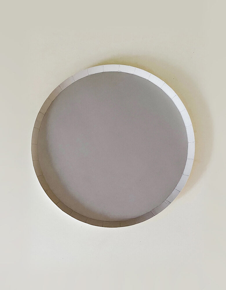 Momo Party's 9" Gray Large Plates by Josi James. Featuring delicate low profile rim with a flat base, it’s perfect for mix and match for everyday celebration occasions!
