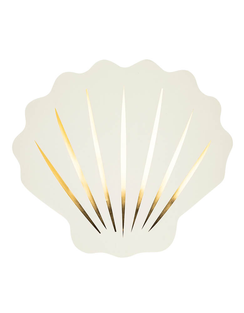 Momo Party's 15" x 14.5" cream seashell shaped paper decoration by My Mind's Eye. Perfect for under the sea themed parties, these placemats are sure to make a splash. Get your guests "shore" they won't forget with these festive and playful additions to your table setting.