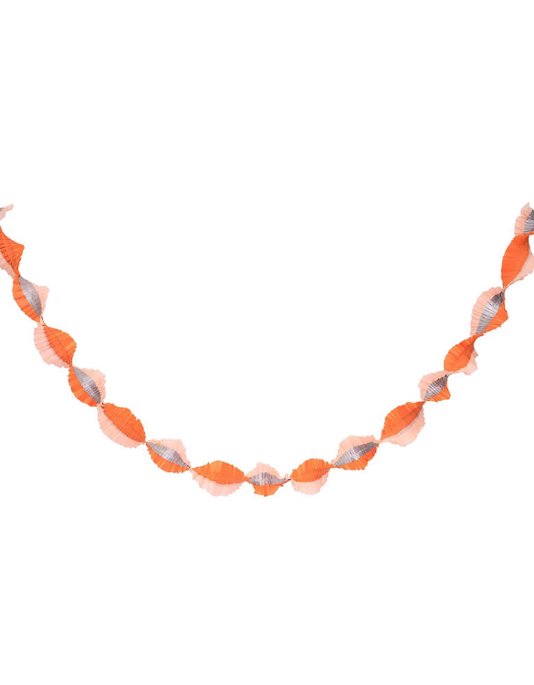 Momo Party's 10' orange, pink and silver stitched streamer by Meri Meri. With a stunning trio of orange, shiny silver and peach, it's a perfect decoration for your sweet pink Halloween celebration!