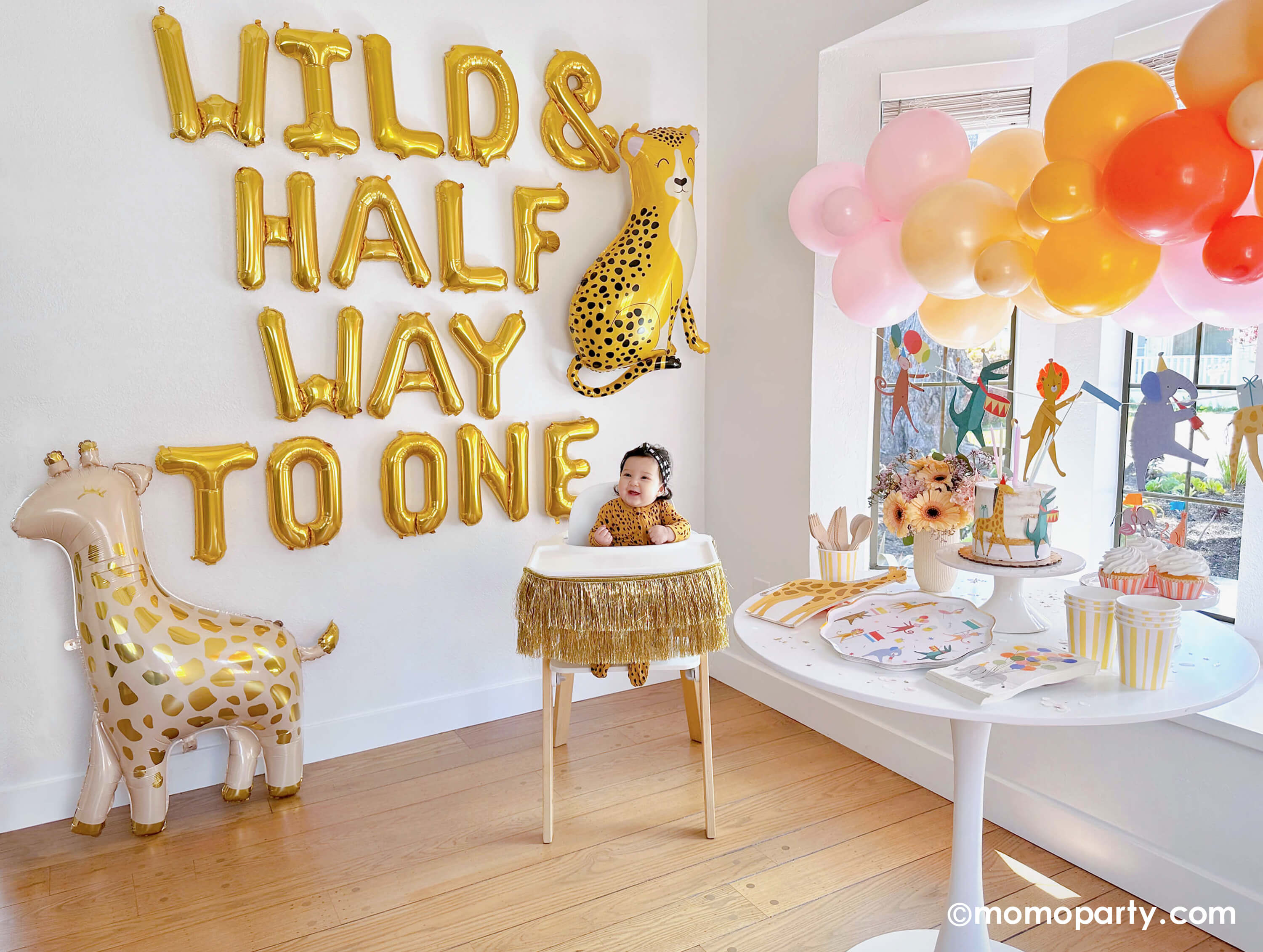 Huge Walking Pet Giraffe Foil Balloon – Zoo Animal Birthday Party Decoration
