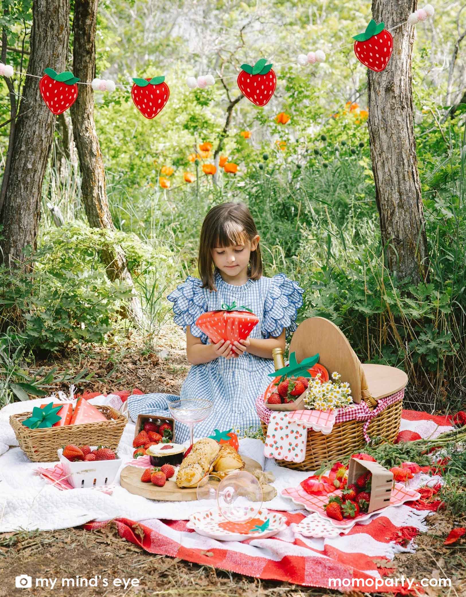 Strawberry Treat Boxes (Set of 8)