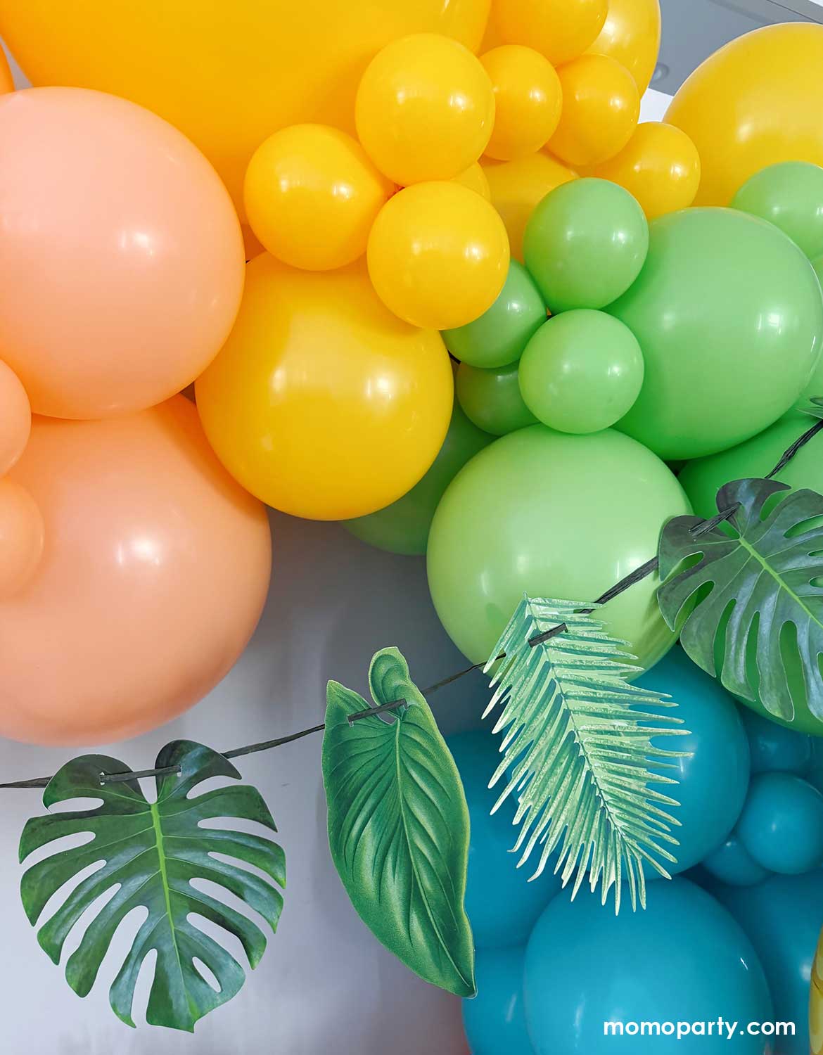 Green Palm Leaf Garland