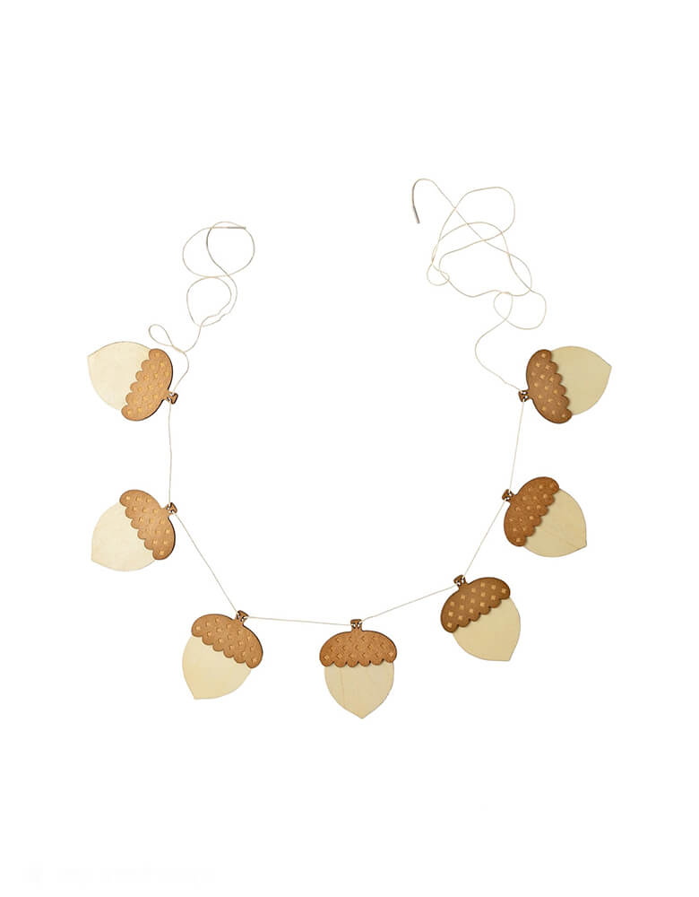 Momo Party's 9ft Wooded Acorn Banner by My Mind's Eye. Made from high-quality materials, this banner adds a rustic touch to any home decor. Perfect for autumn parties or simply to celebrate the change of the seasons. Embrace the cozy and playful vibes with this fun and quirky banner!