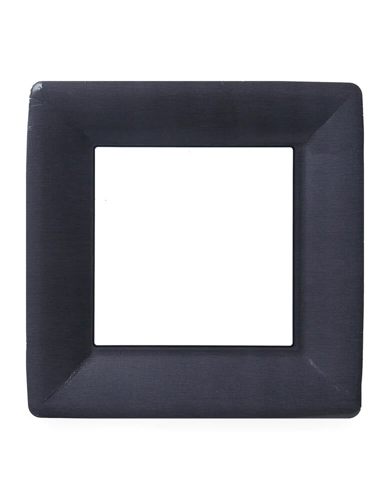 Momo Party's 10" x 10" Black square dinner plates by Boston International featuring a classic linen look design, are modern and sophisticated for mix-and-match. Great for a graduation party or a New Year's Celebration.
