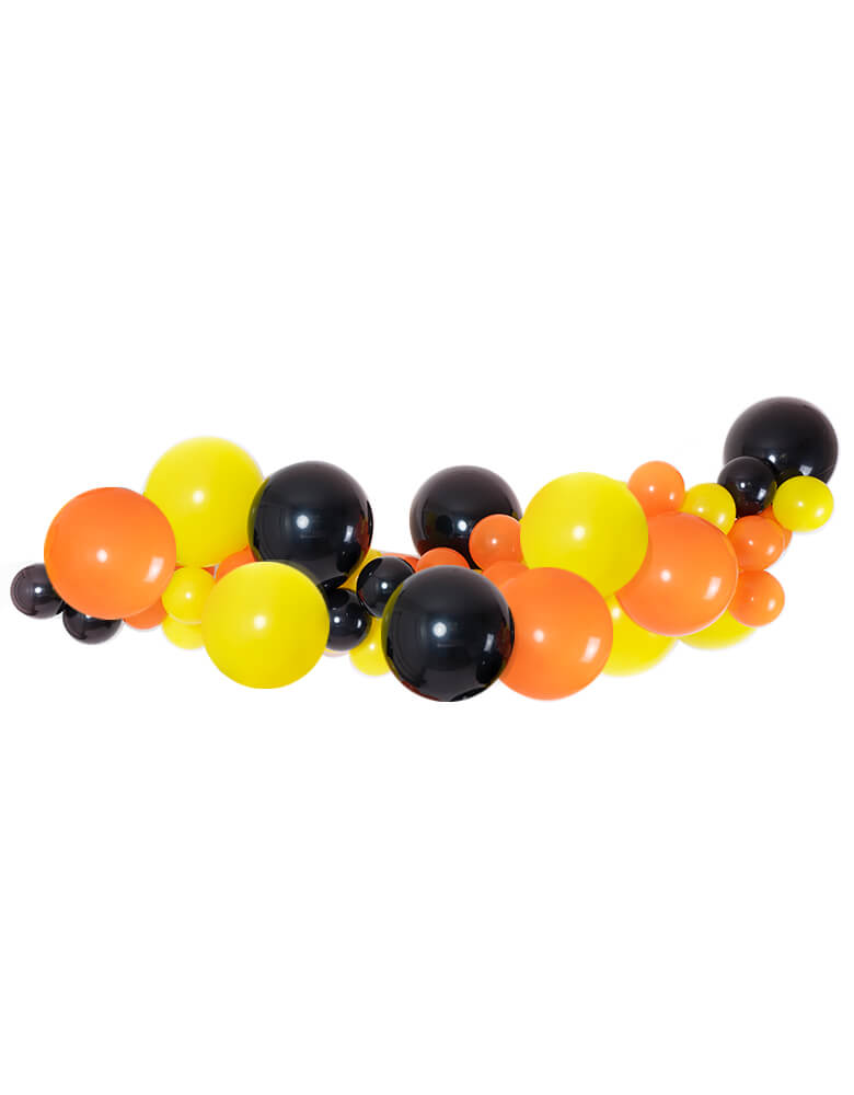 Dig In Construction theme Orange Black Yellow Balloon Garland. ssorted 11” (large) & 5” (small) construction-themed latex balloons in black, orange and yellow. Made in USA. Balloon Decoration, backdrop, balloon garland for Dig in birthday party,  Construccion birthday party, Truck themed birthday party