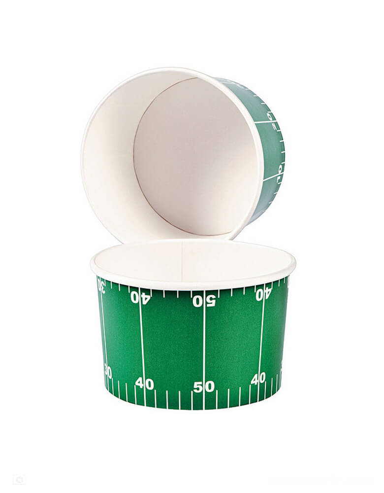 Momo Party's 2 1/2" x 4" diam football paper food cups by Fun Express, come in a set of 12 bowls in the design of yard lines, they're perfect to hold chili, snacks or treats at your football themed celebration or a watch party! 