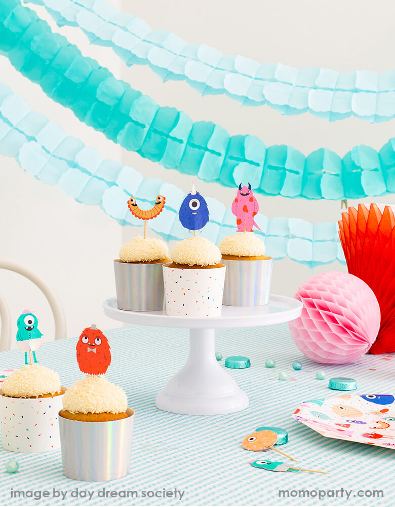 Super Kitties -12 Cupcake Rings-Party Favors Kids Cupcake Birthday