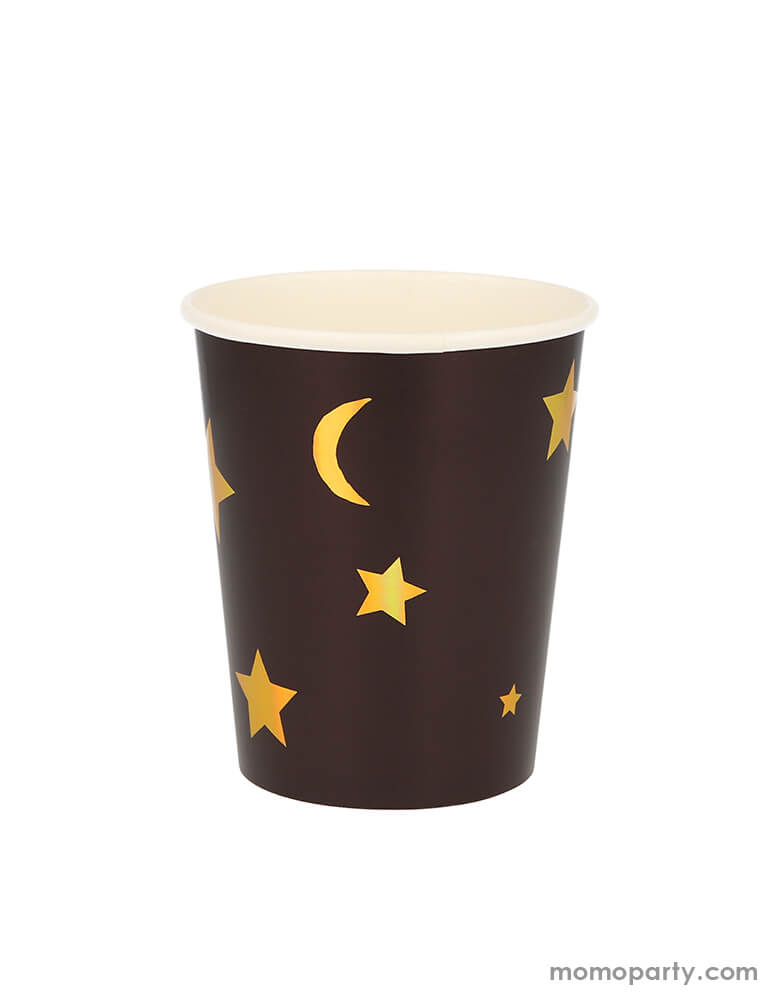 Meri Meri - Magic Cups in the black color with gold foil star and moon pattern design. These cups are made from eco-friendly paper, Pack of 8 in 7 designs. They are perfect for a magic themed party which you want to fill with wonder and fun.
