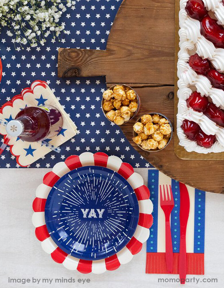 Stars with Scallop Edge Small Napkins