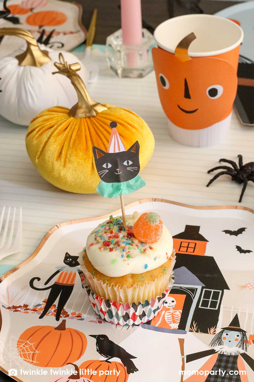 Vintage Halloween Cupcake Kit (Set of 24)