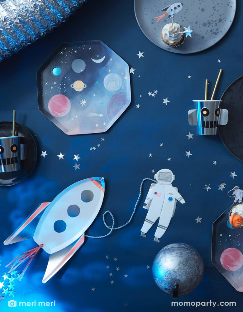How to throw a kids' space themed party | Paperless Post