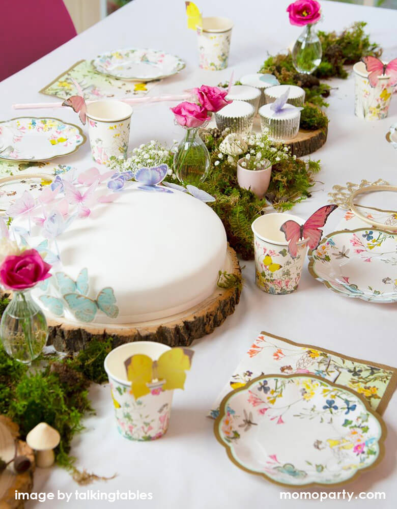 Truly Fairy Scallop Edge Plates (Set of 12)