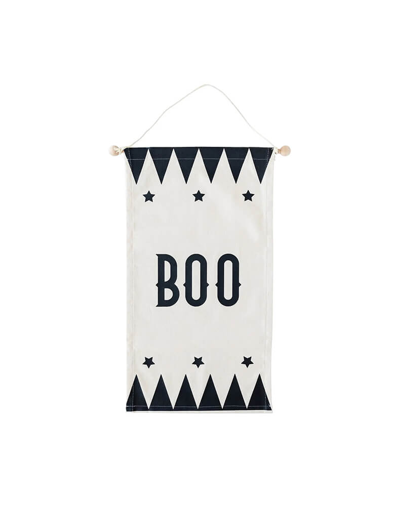 My Mind's Eye Vintage Halloween boo hanging  canvas, Designed with vintage inspired lettering and printed on sturdy canvas, this banner is a spooktacular addition a front porch display or wall decor to enjoy all season long.
