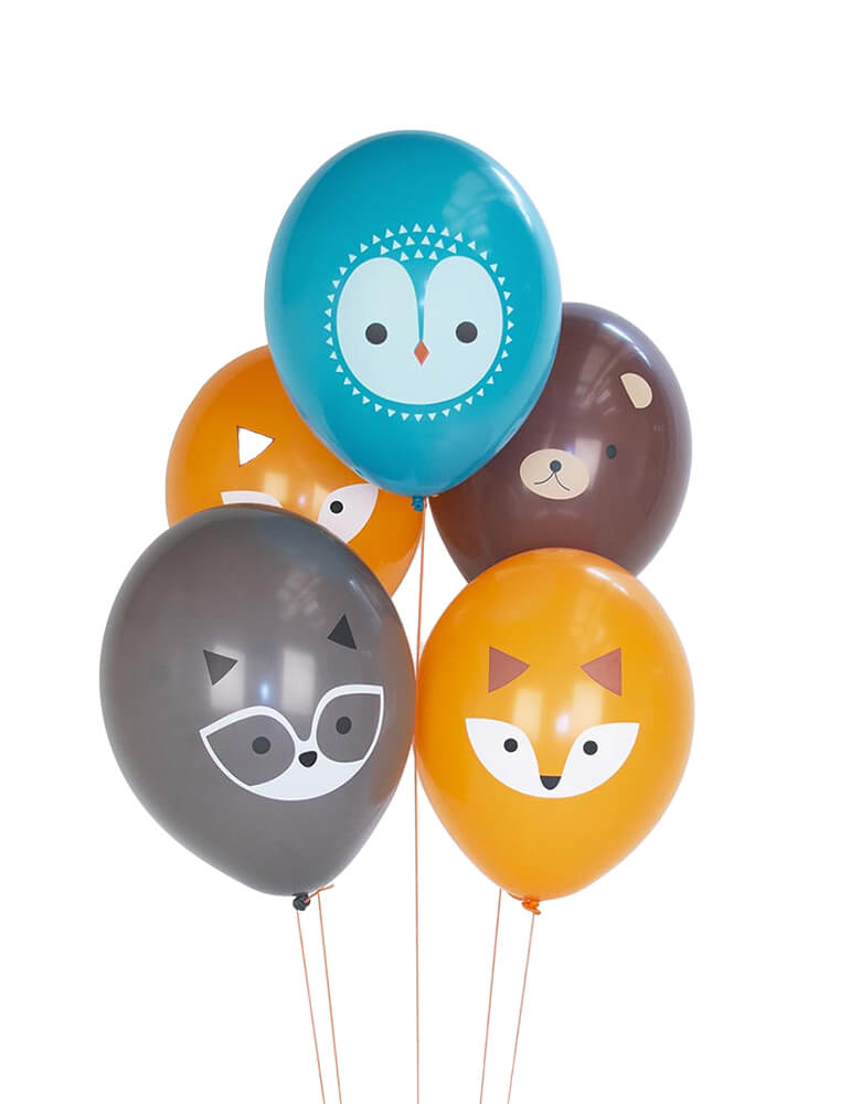 5 PRINTED BALLOONS - FOREST ANIMALS by My little Day. Woodland Animal Latex Balloon Mix Featuring woodland animal designs of a fox, a raccoon, an owl and a bear they're perfect for your little one's woodland themed celebration!